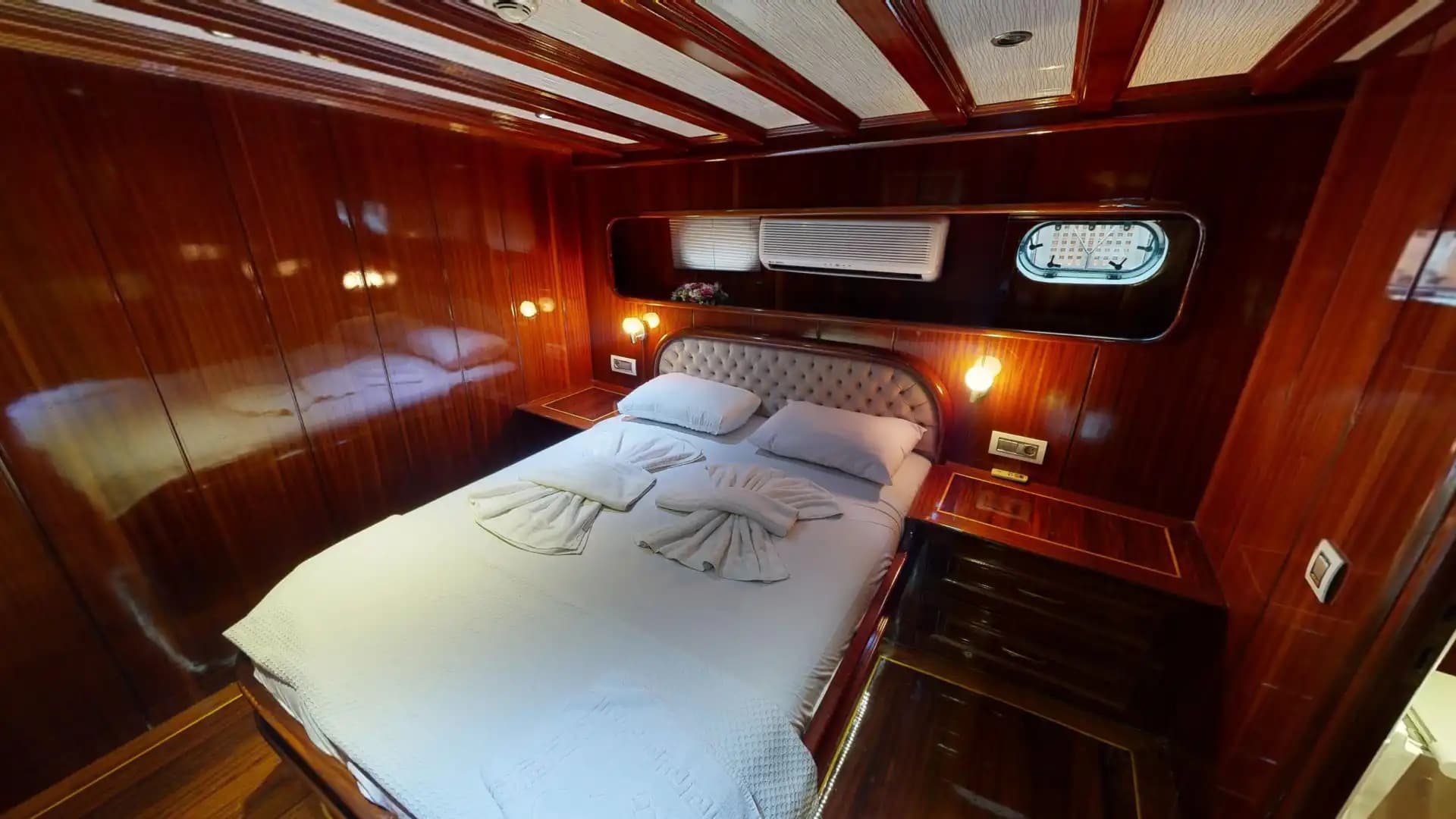 Yate Lujoso Fethiye/Göcek: 33m, 2 comedores, familiar 23