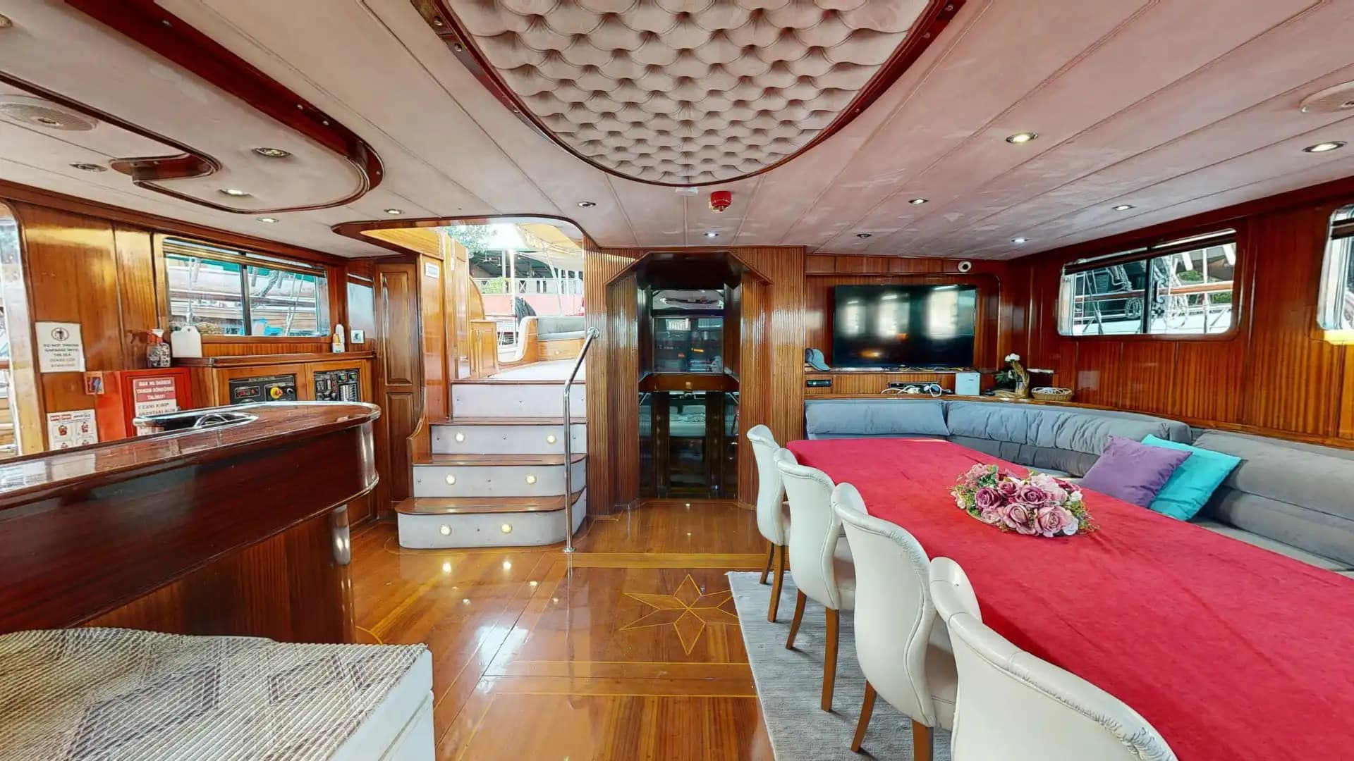 Yate Lujoso Fethiye/Göcek: 33m, 2 comedores, familiar 34