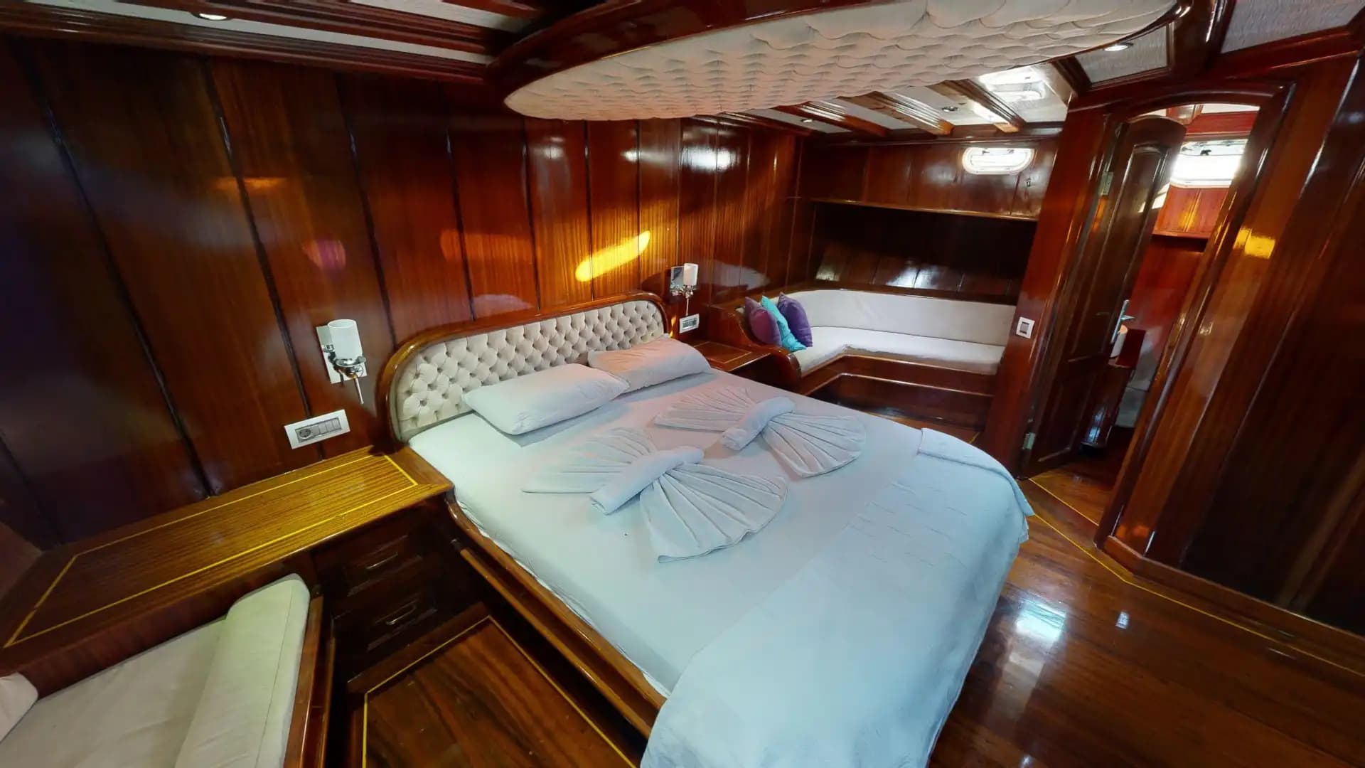 Yate Lujoso Fethiye/Göcek: 33m, 2 comedores, familiar 43