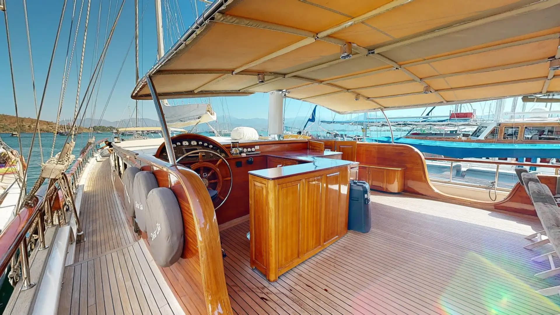 Yate Lujoso Fethiye/Göcek: 33m, 2 comedores, familiar 16