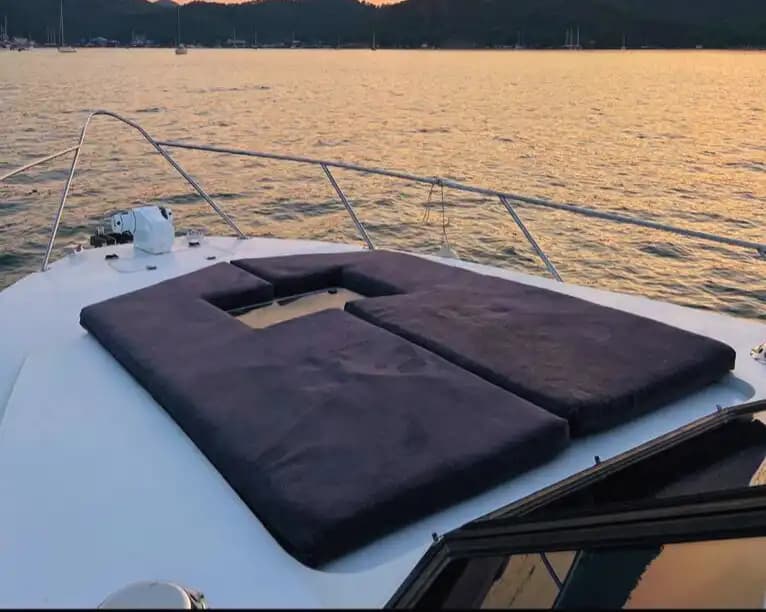 Fast & Elegant! 12m Custom Motorjacht voor een Premium Voyage 9