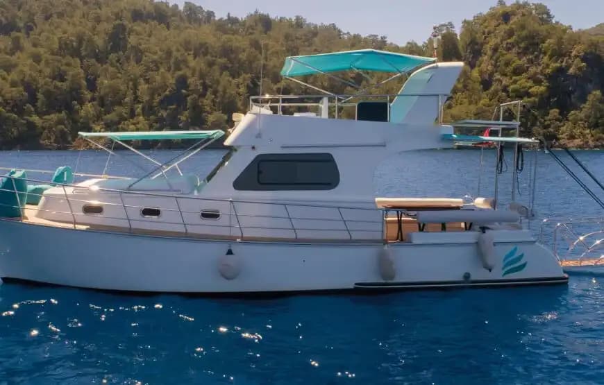 Luxus-Motoryacht in Fethiyes Türkisblauen Buchten 7