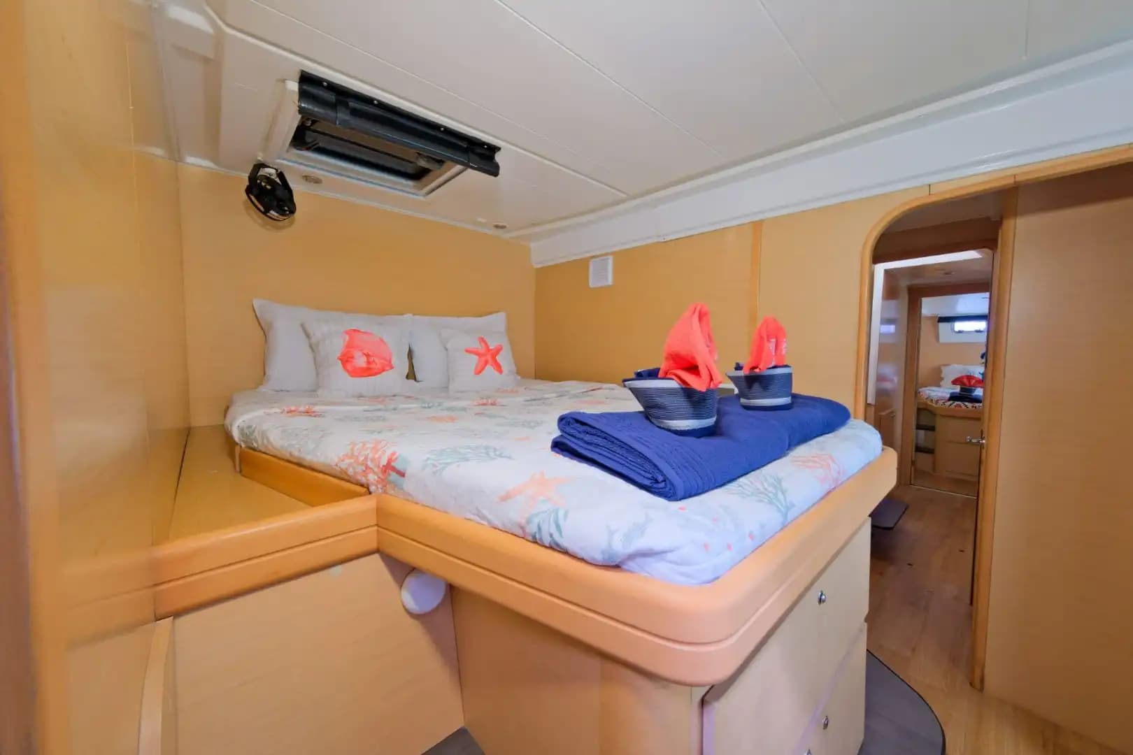 Luxury and Comfort on the Sea: Exclusif cabines Yacht Experience from Fethiye with 4 Cabins for 8 People 6