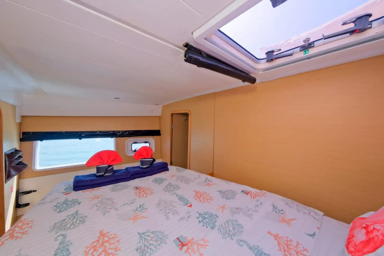 Luxury and Comfort on the Sea: Exclusif cabines Yacht Experience from Fethiye with 4 Cabins for 8 People 14