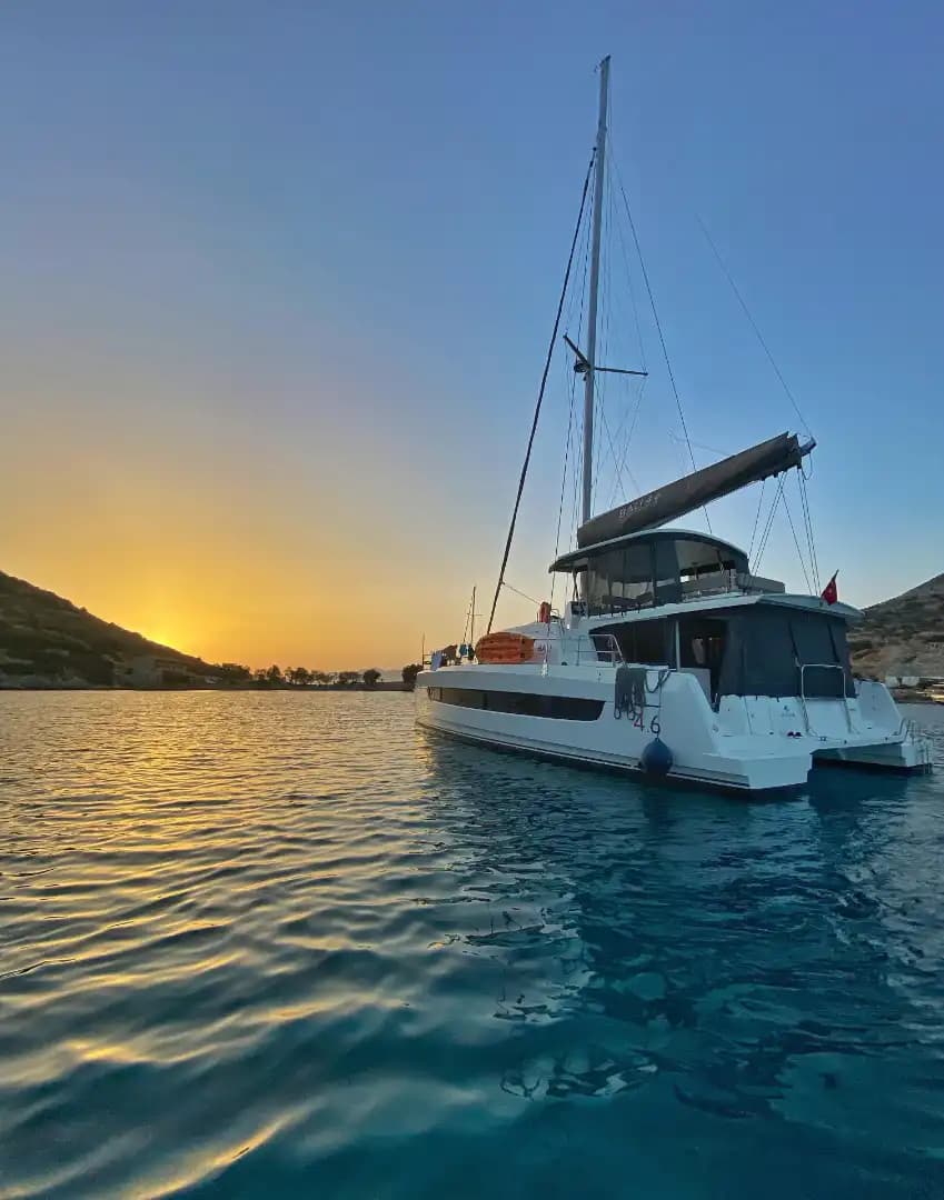 Fethiye'de 2023 Model Katamaran Kiralama | Bali 4.6 5+1 Kabinli