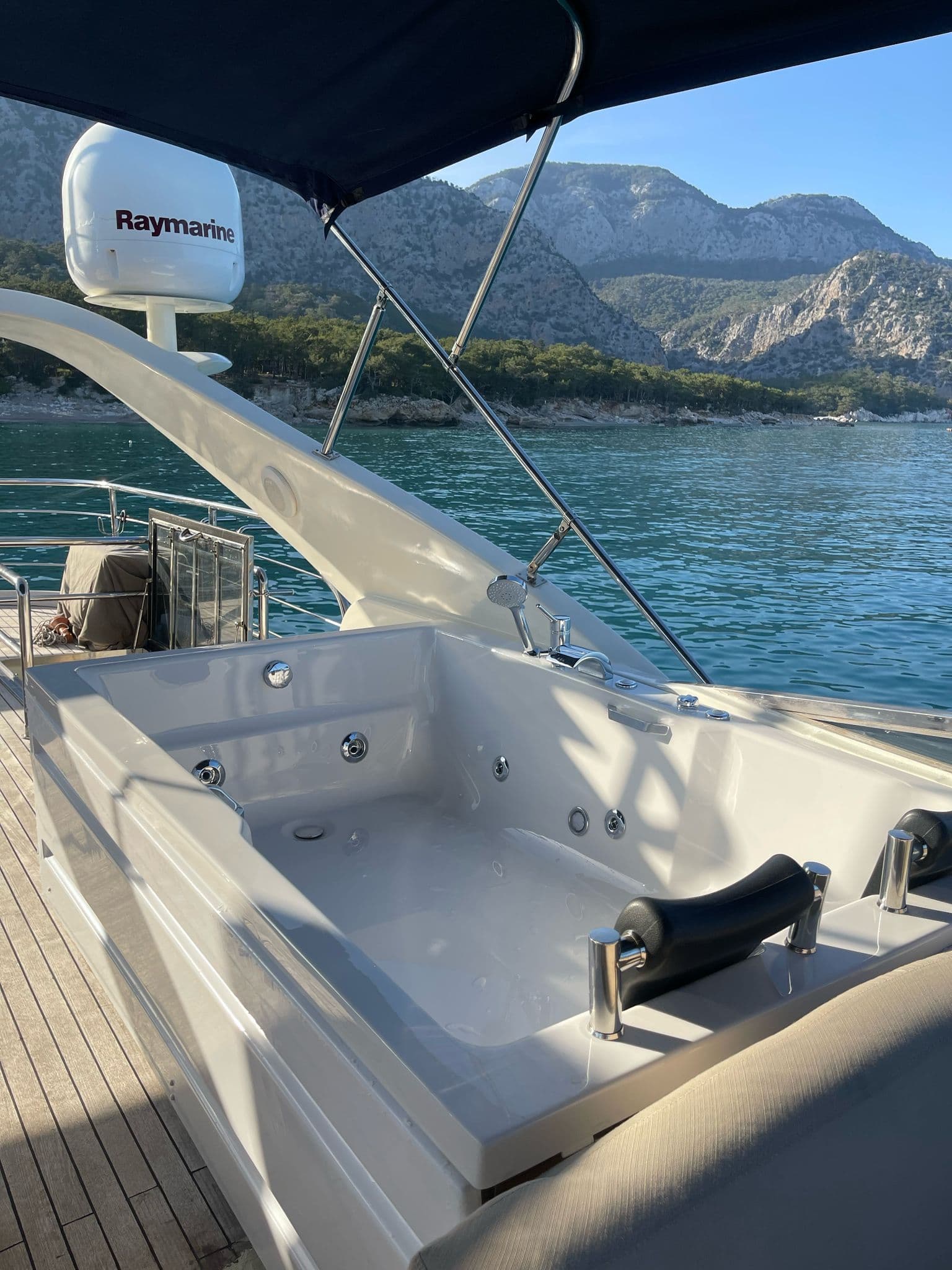 Luxus 27-Meter Motoryacht for 24 Personen in Antalya Center – A Perfekt Blue Kreuzfahrt Erlebnis 6