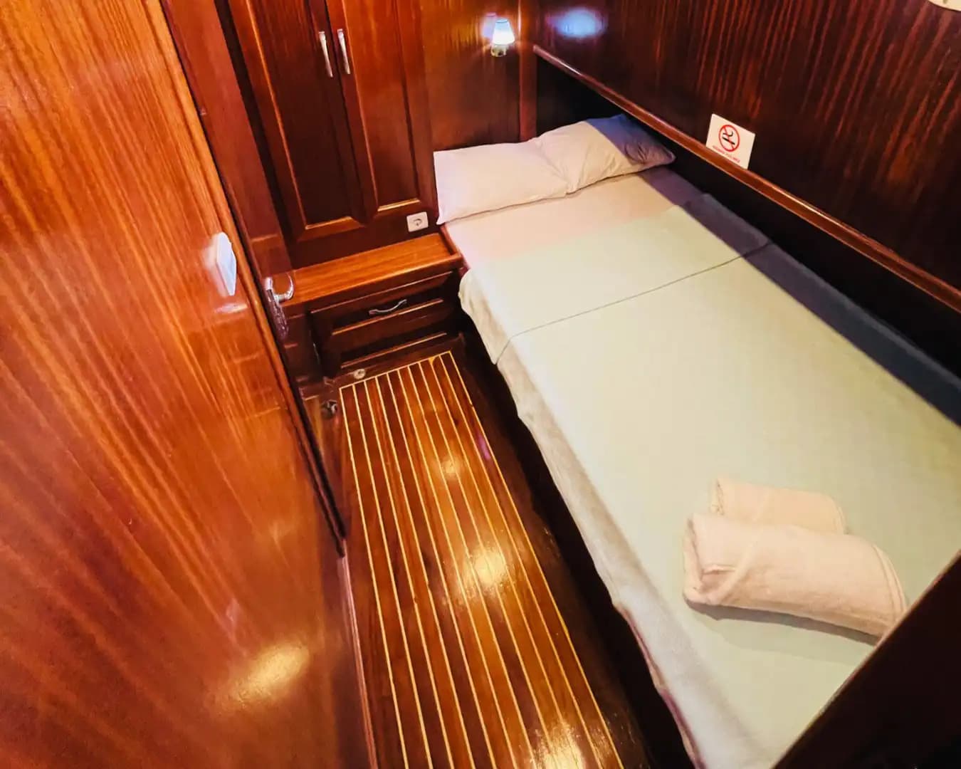 Croisière à Göcek sur Gulet 3 cabines, eaux turquoise 18