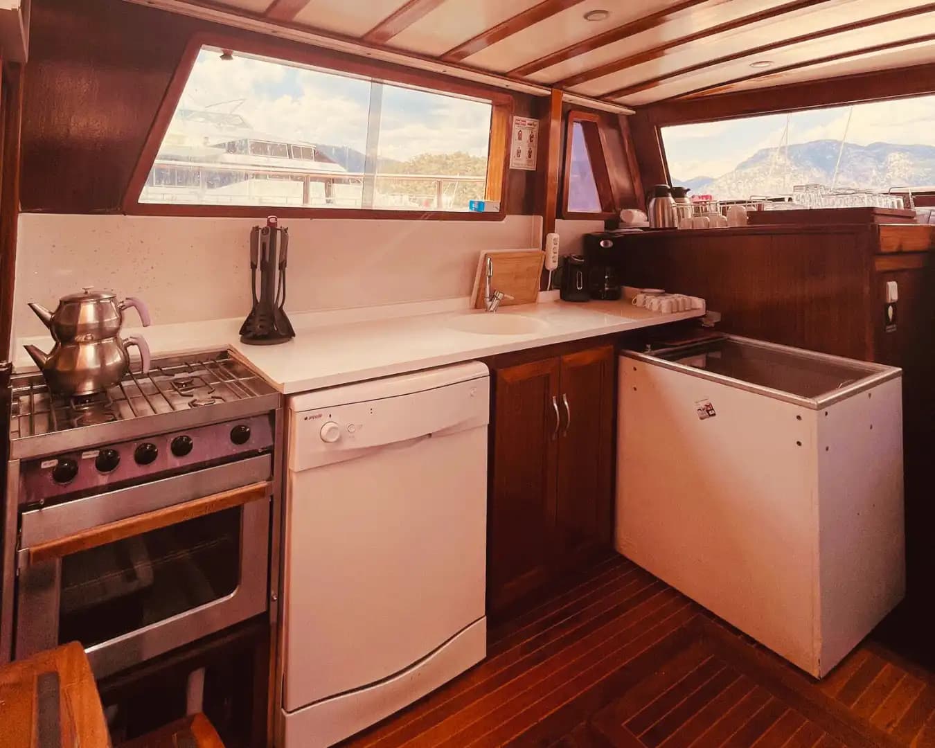 Croisière à Göcek sur Gulet 3 cabines, eaux turquoise 20