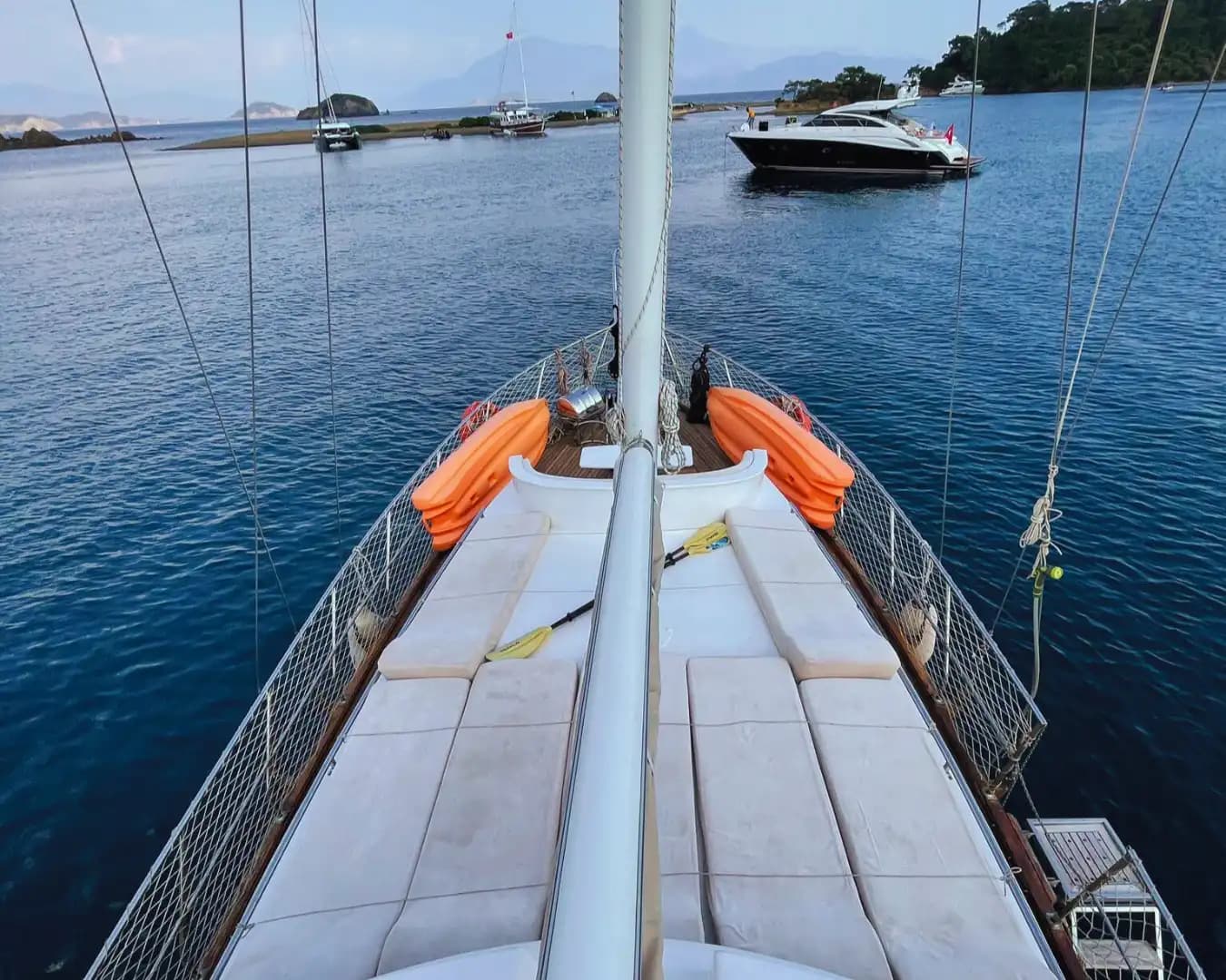 Croisière à Göcek sur Gulet 3 cabines, eaux turquoise 11