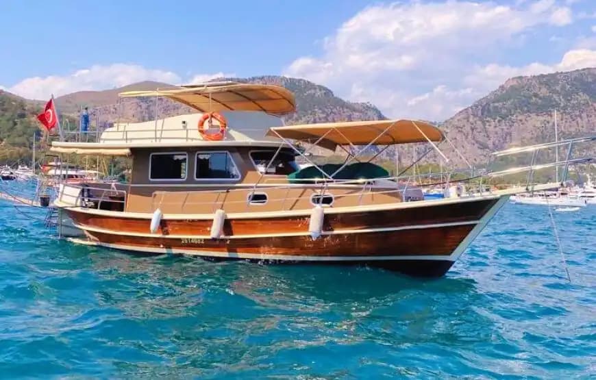 Göcek’te Rahat ve Şık Bir Mavi Yolculuk – Özel Gulet Kiralama!