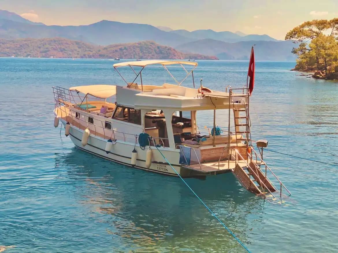 Gulet-Tour mit Übernachtung/Tagesausflug – Göcek 3