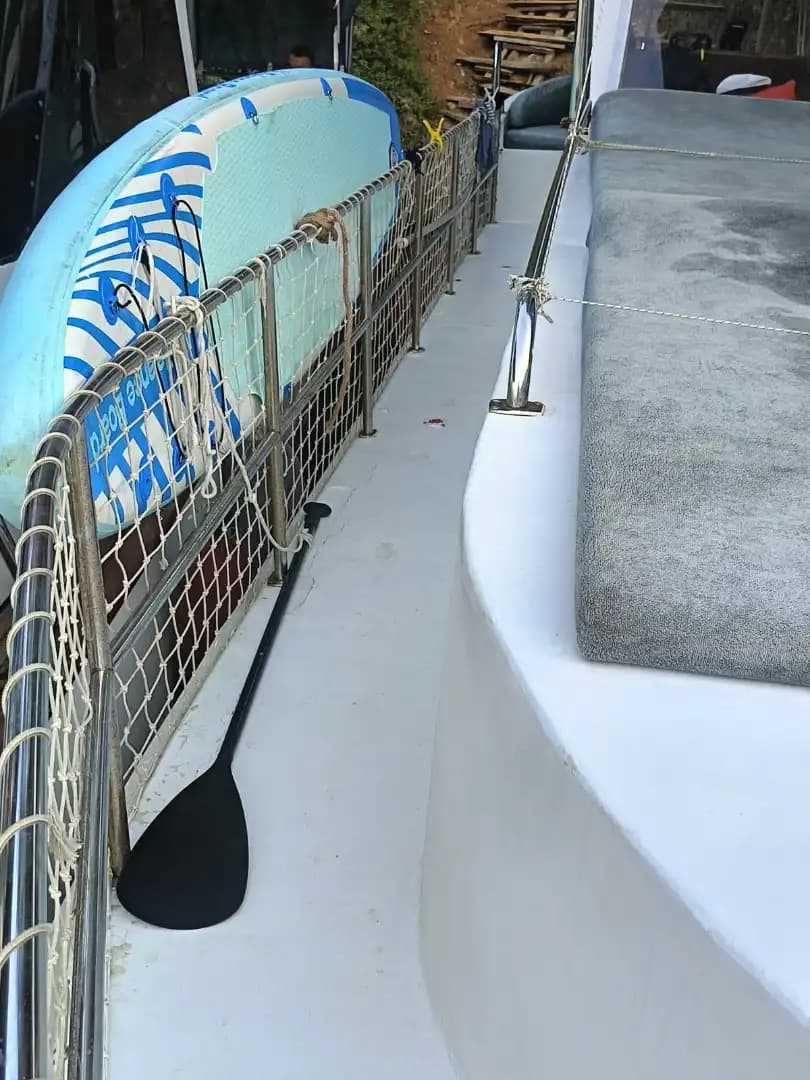 10-Person Capacity, Crew-On-Board & Fuel-Included Location de yacht 10