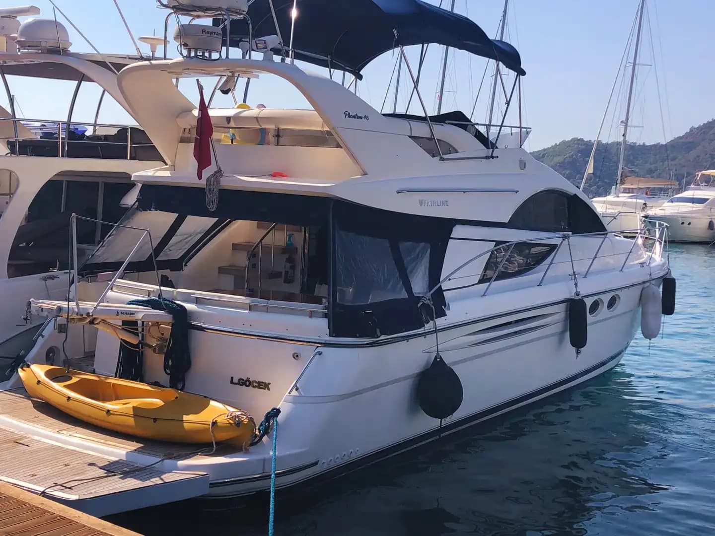 Luxury 16m Fairline Motor Yacht in Göcek: Your Private Escape 2