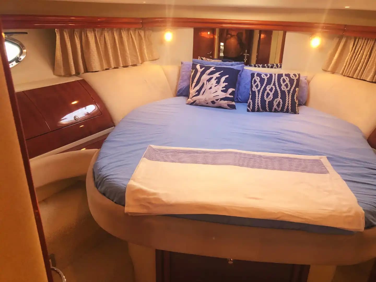 Luxury 16m Fairline Motor Yacht in Göcek: Your Private Escape 5