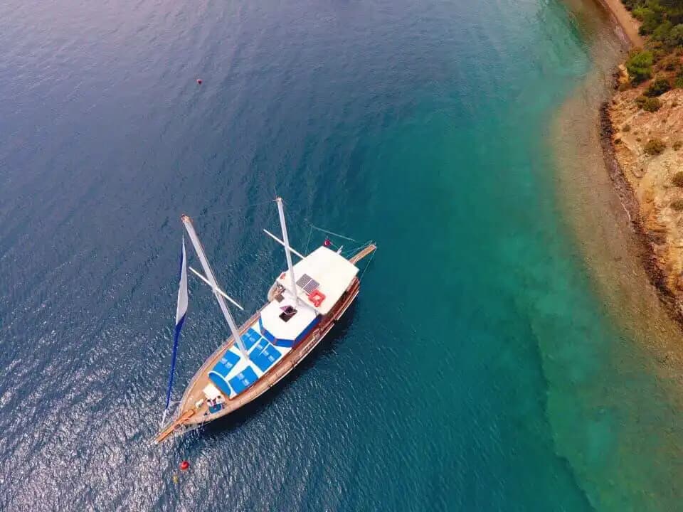 3 Kabinli Lüks Gulet – Geniş Alanlar, Rahat Yataklar, Unutulmaz Anlar