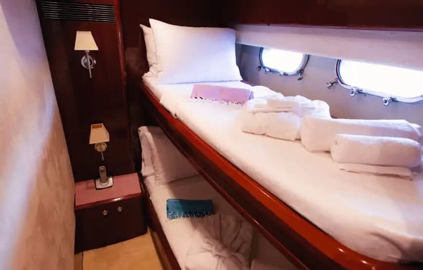 12 Kişilik Princess Yat ile Konaklamalı veya Günübirlik Deniz Macerası 14