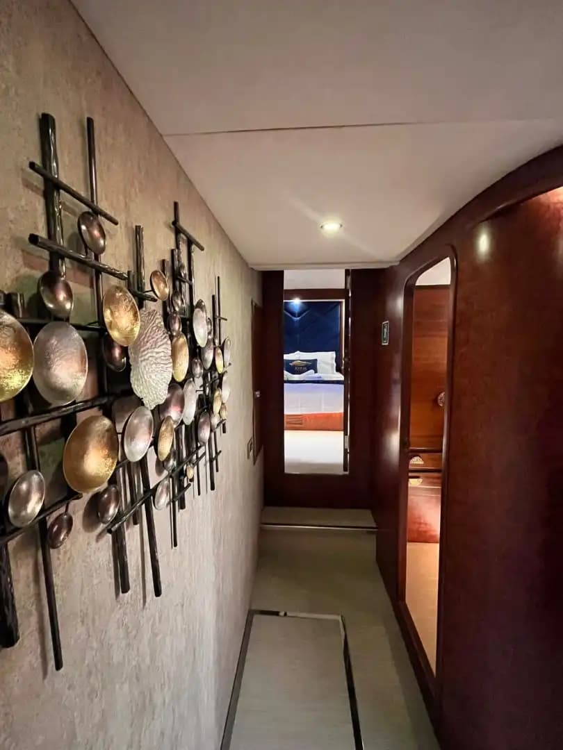 Göcek'te 27 Metrelik Lüks Motor Yat ile Unutulmaz VIP Deniz Tatili 29