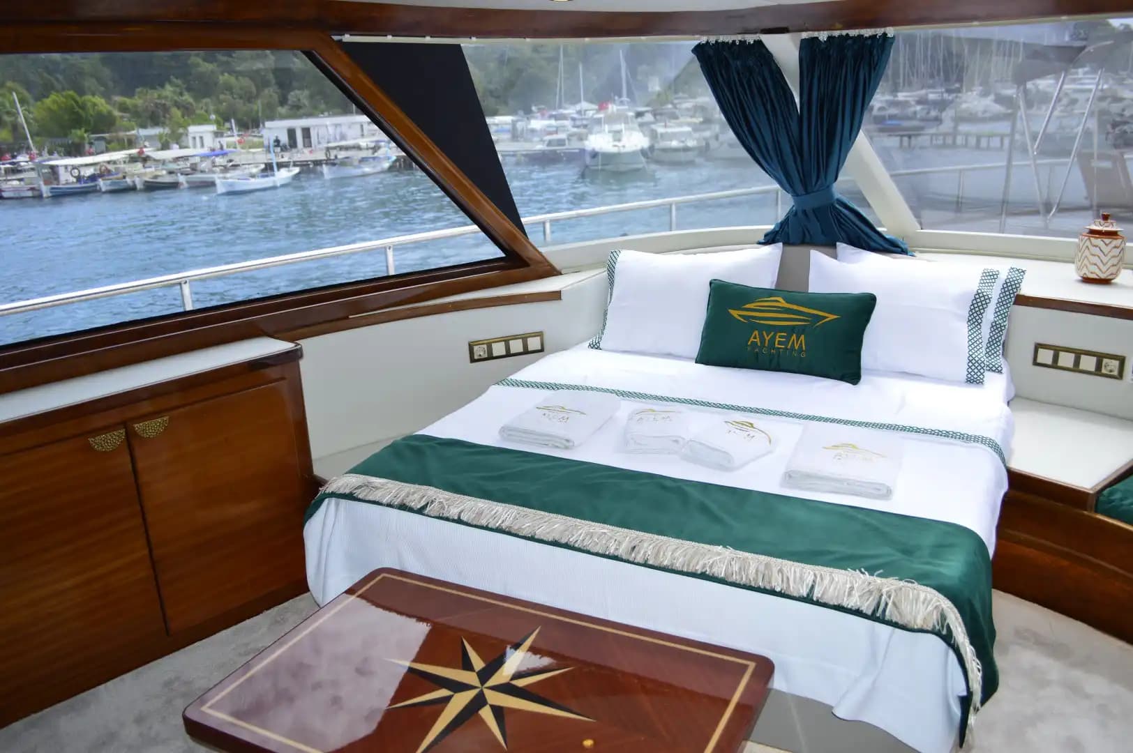 Göcek'te 27 Metrelik Lüks Motor Yat ile Unutulmaz VIP Deniz Tatili 62