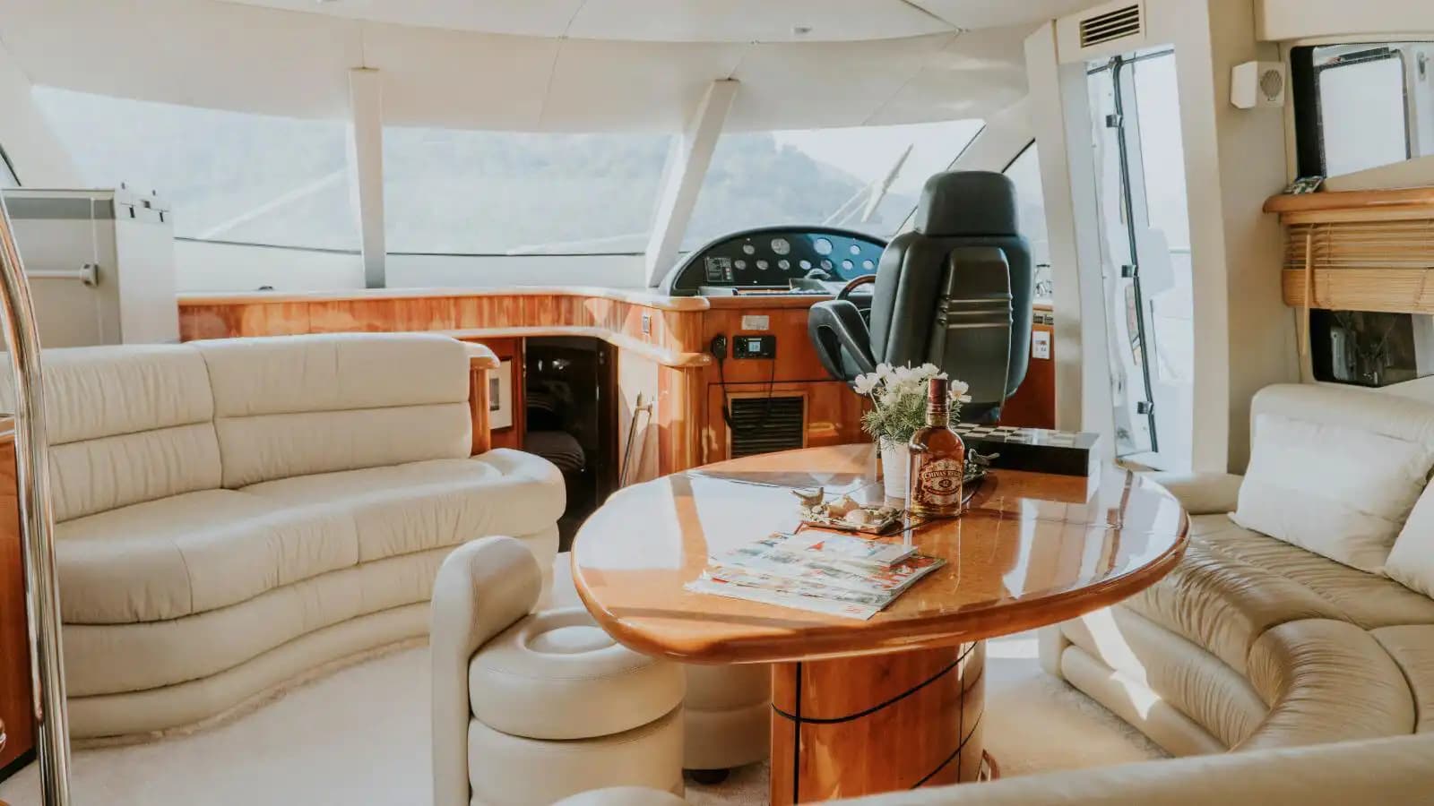 Göcek’te Romantik Bir Deniz Kaçamağı İçin İdeal Yat 6