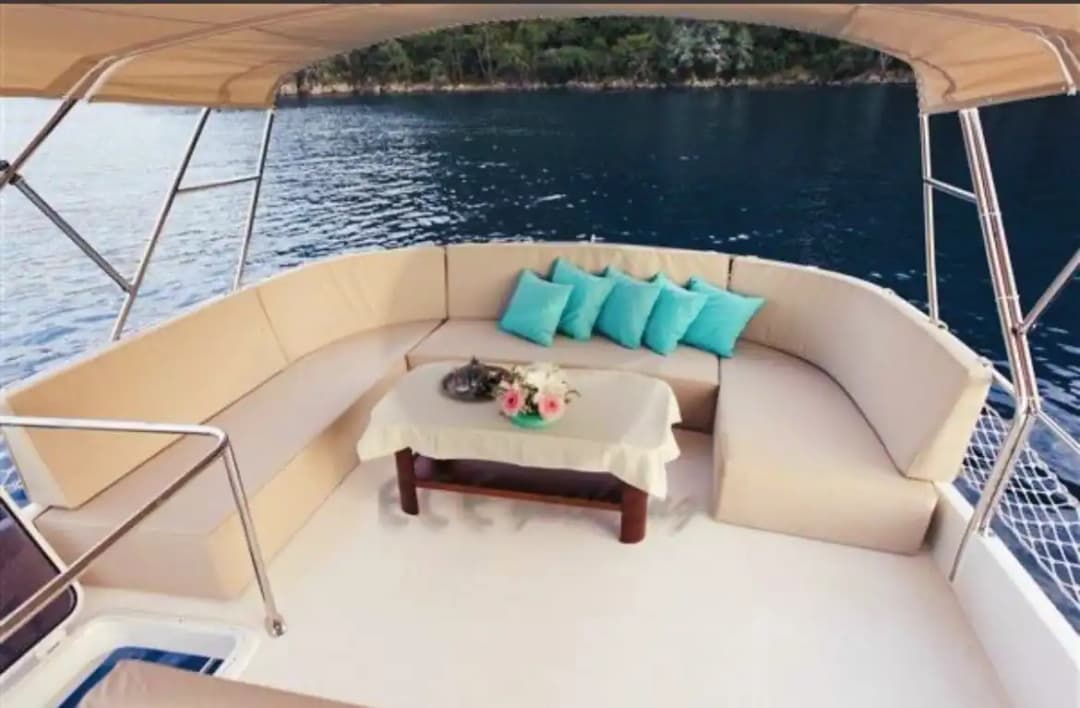 Göcek’te Ekstra Konforlu Gulet Kiralama – 10 Kişiye Kadar!