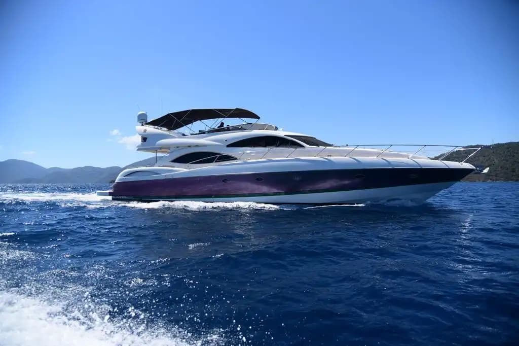 Göcek’te 24,5 Metrelik Sunseeker Motoryat Günübirlik veya Konaklamalı Kiralama - Teknede Parti