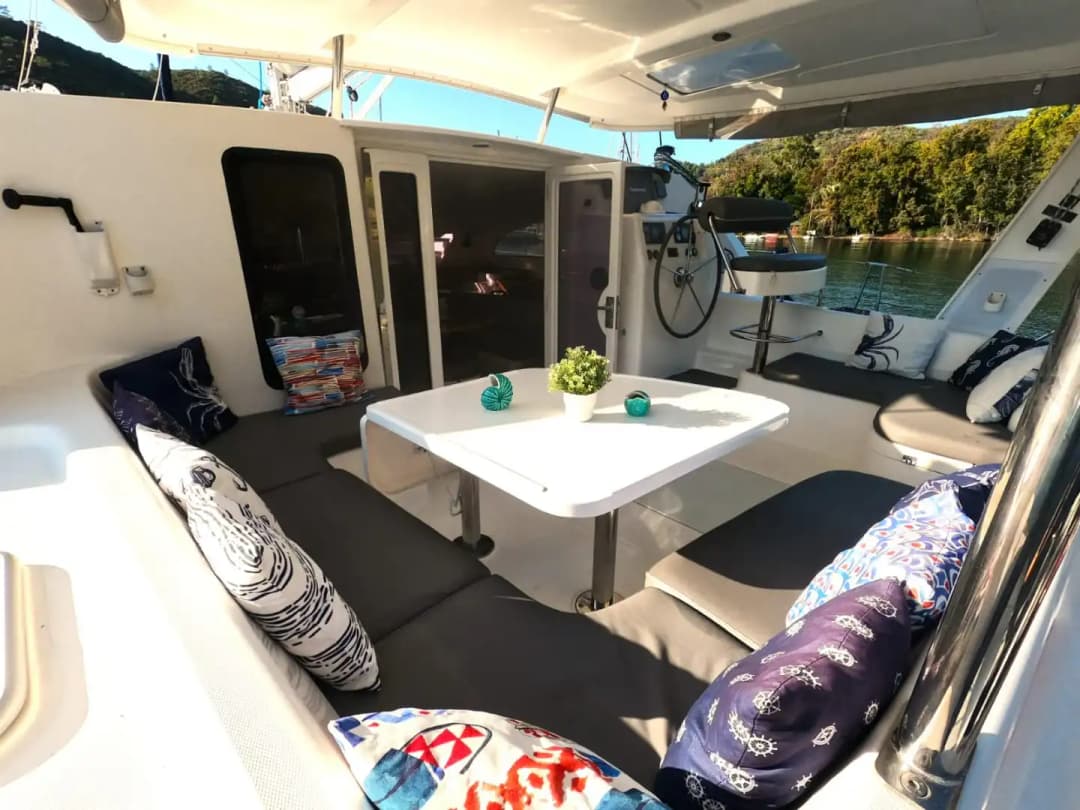 Göcek'te Aileler ve Arkadaş Grupları İçin Mükemmel Catamaran Tatili