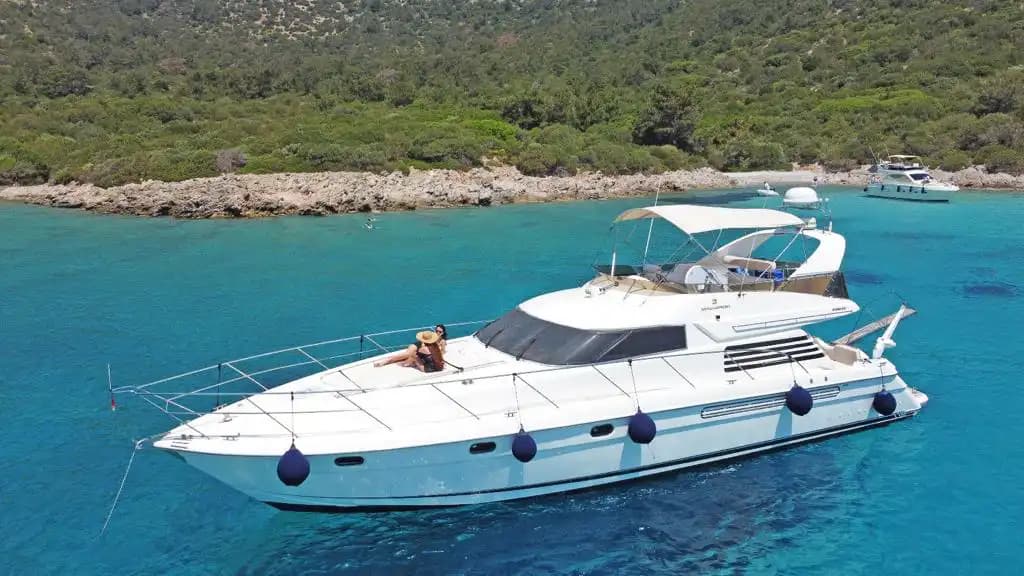 Bodrum’da Huzurlu Bir Tatil İçin İdeal 20 Metrelik Motoryat