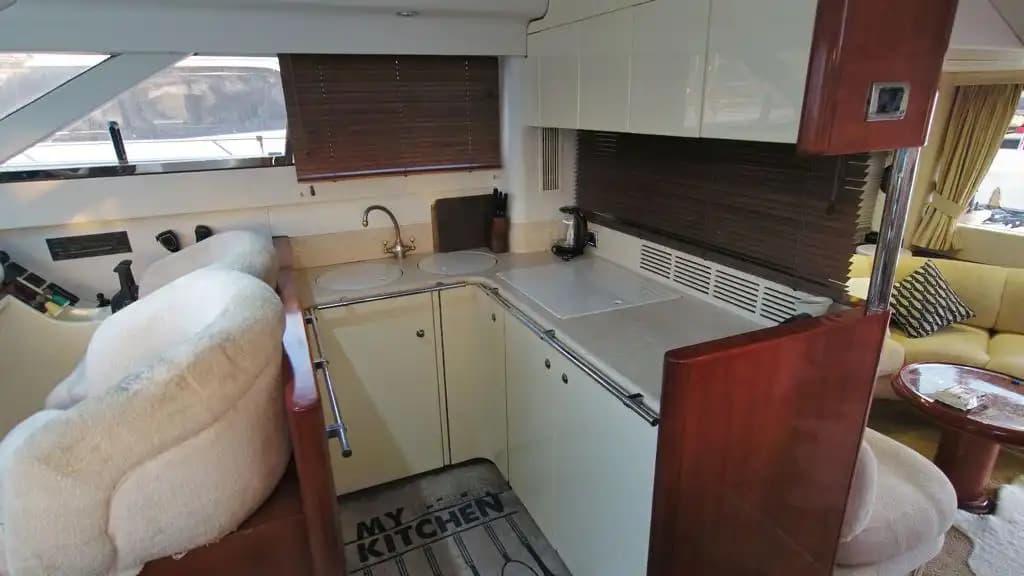 Ideal 20 Meter Motoryacht for a Peaceful Vacation in Bodrum 17