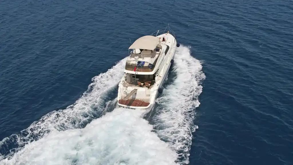 Ideal 20 Meter Motoryacht for a Peaceful Vacation in Bodrum 3