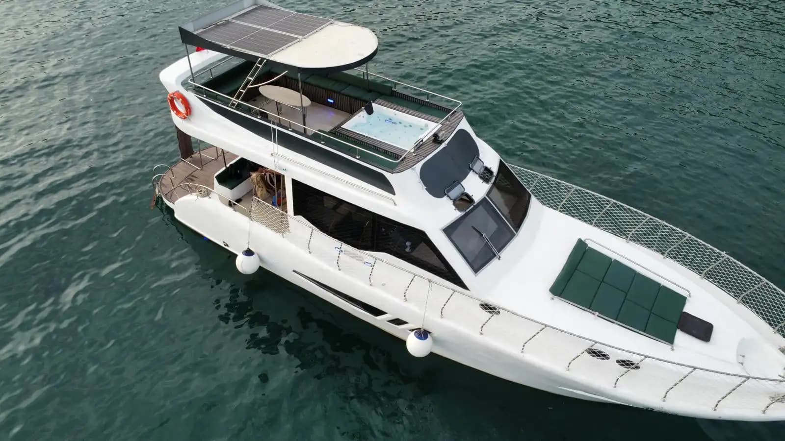 Op maat gebouwde, comfortabele 12-persoonsboot in de unieke baaien van Alanya 4
