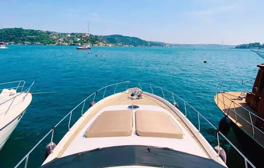 VIP Motor Yacht Enjoyment in the Blue Waters of the Bosphorus – Rental with Captain 6