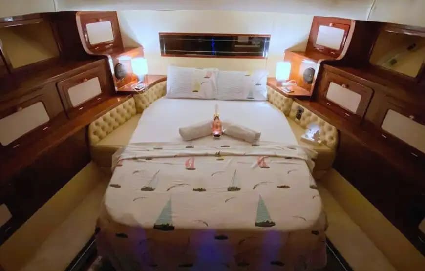 VIP Motor Yacht Enjoyment in the Blue Waters of the Bosphorus – Rental with Captain 9