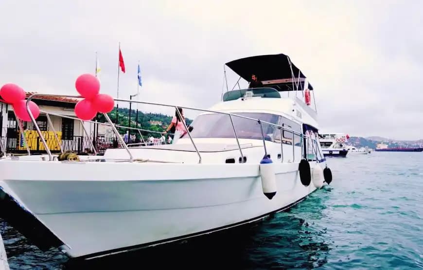 Exclusive 17m Luxury Motor Yacht from Bebek – A Unique Bosphorus Experience! 2