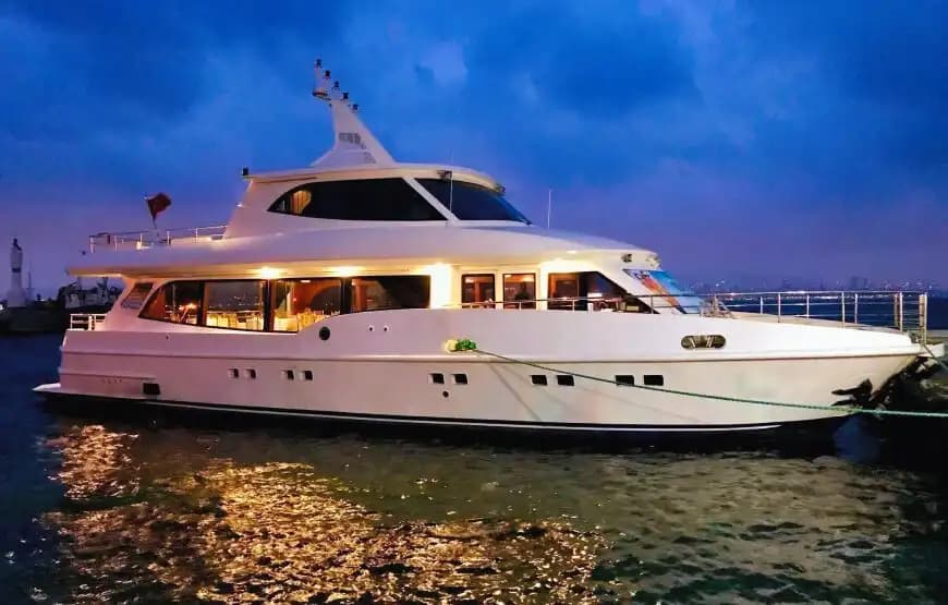 Luxury 30m Motoryacht from Bebek for Privé Tours Up to 80 Guests! - Croisière sur le Bosphore