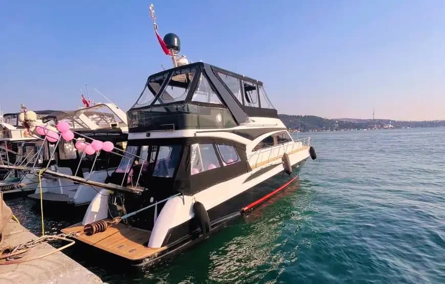 Alquiler a Yacht para an Inolvidable Event con Estambul's Único Scenery! - Tour por el Bósforo