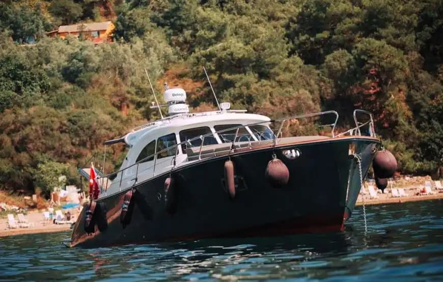 Sail from Küçükyalı: Feel Luxury on a 14m Motor Yacht 3
