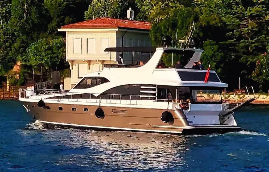 Enhance Your Special Days with a Stylish & Comfortable Yacht in the Bosphorus 3