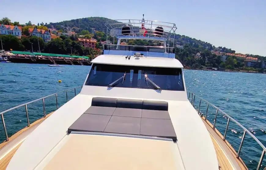 Enhance Your Special Days with a Stylish & Comfortable Yacht in the Bosphorus 7
