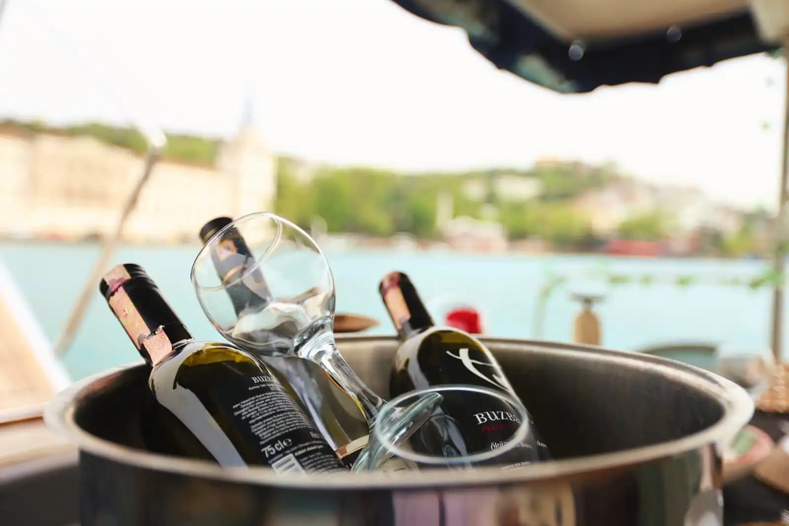 Discover the Most Beautiful Spots of the Bosphorus with a 10-Person Capacity Yacht 12