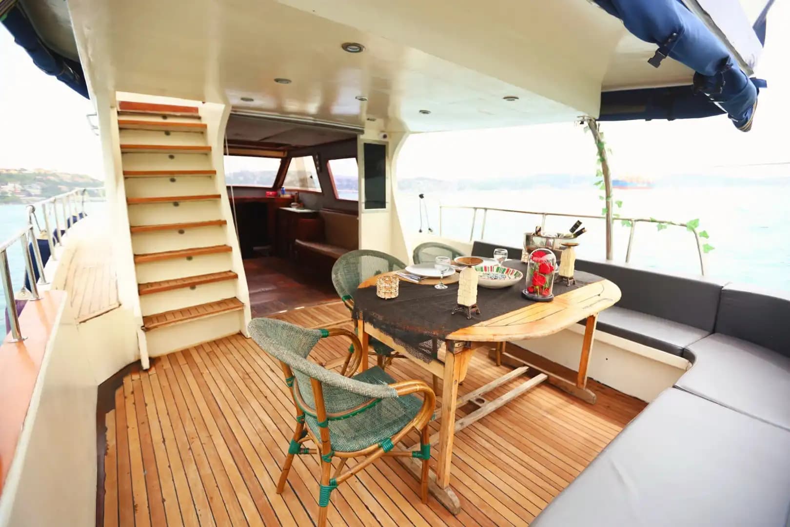 Discover the Most Beautiful Spots of the Bosphorus with a 10-Person Capacity Yacht 8