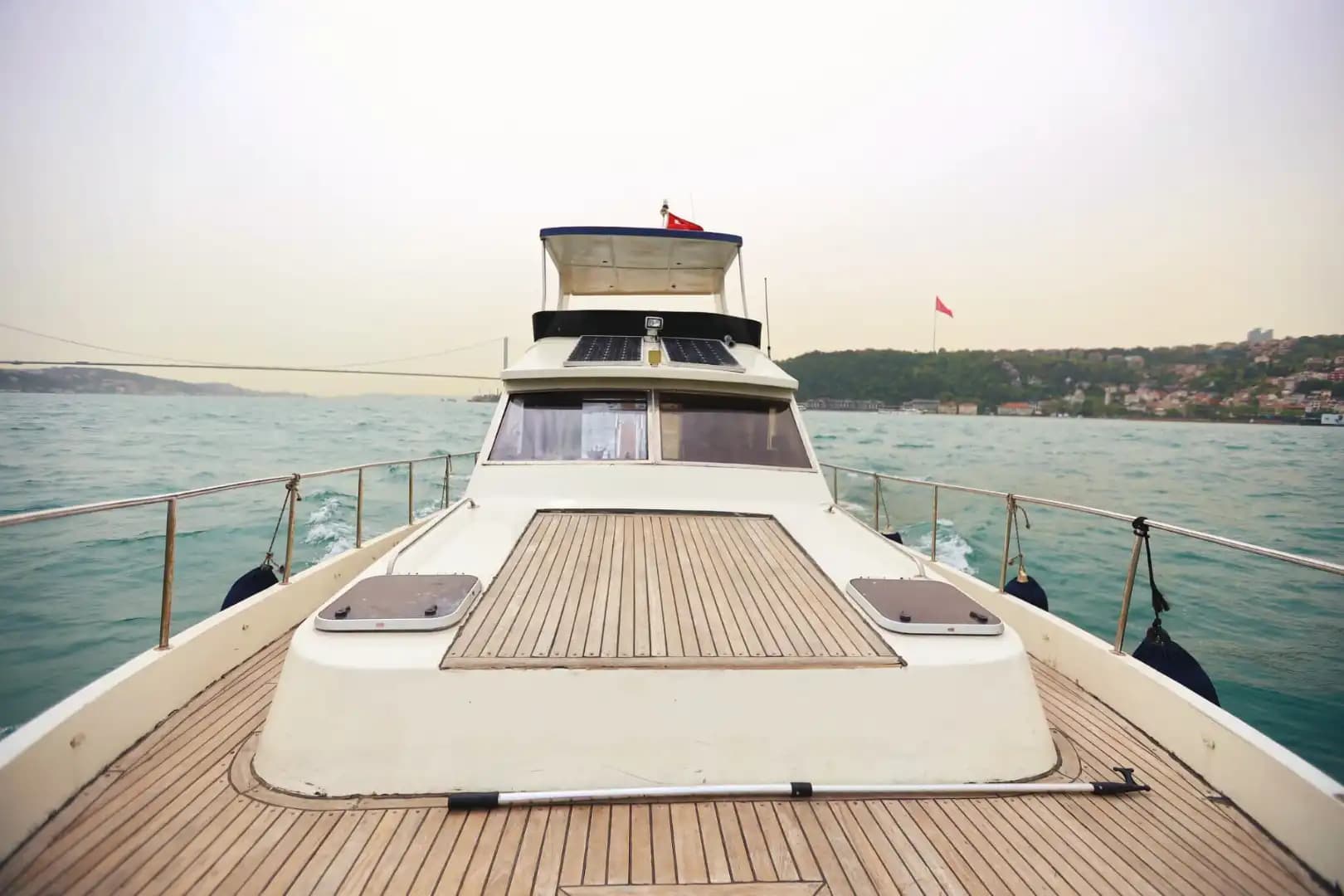 Discover the Most Beautiful Spots of the Bosphorus with a 10-Person Capacity Yacht 6