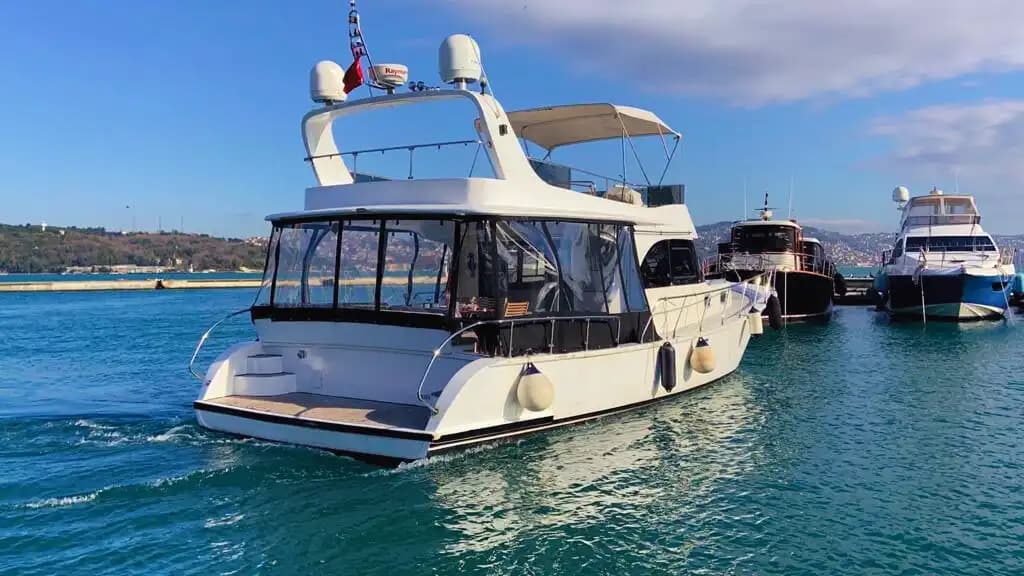 Enjoy Pleasant Moments on the Cool Waters of the Bosphorus with a Private Yacht Departing from Tarabya, Istanbul 3