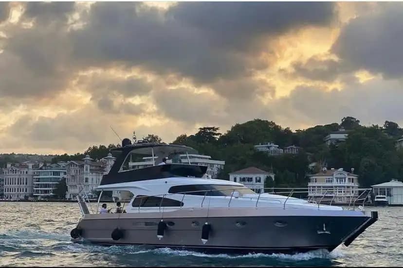 Luxus and Exklusiv: A Privat Meer Tour in Istanbul with Your Loved Ones - Bosporusrundfahrt