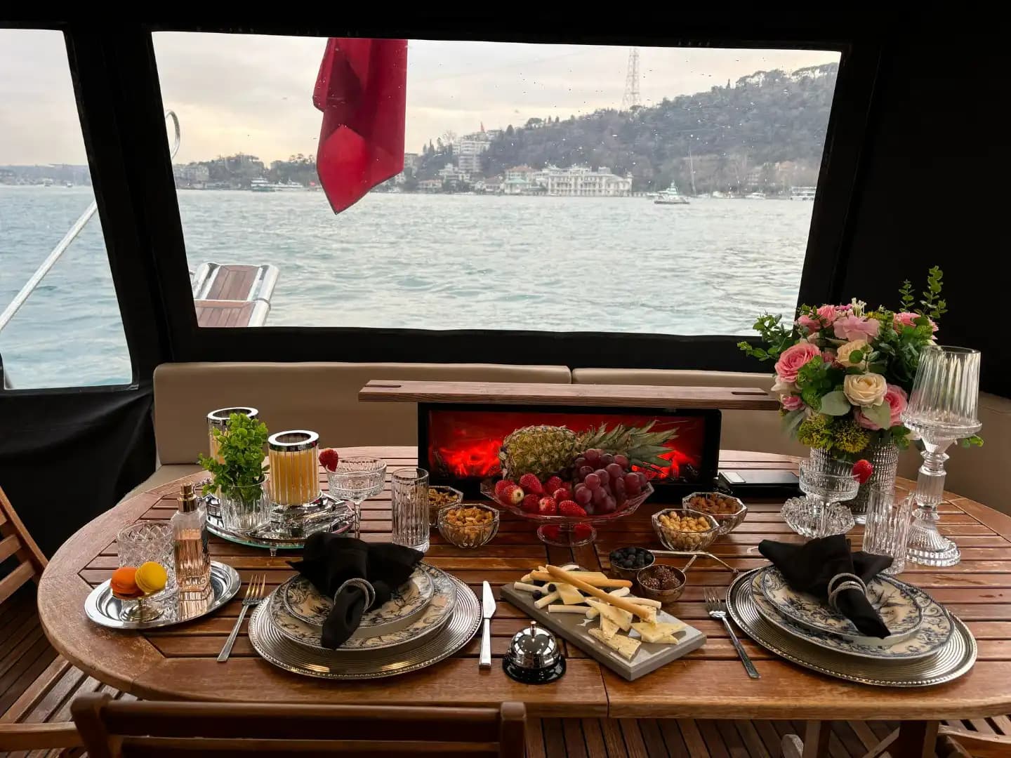 Luxus and Exklusiv: A Privat Meer Tour in Istanbul with Your Loved Ones 10