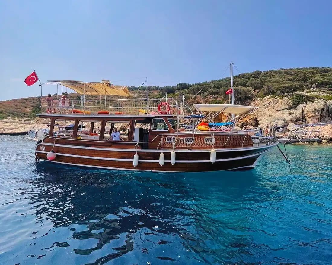 Book a Privat Täglich Yachtcharter in Kalkan for a Luxurious Meer Abenteuer - Party auf dem Boot