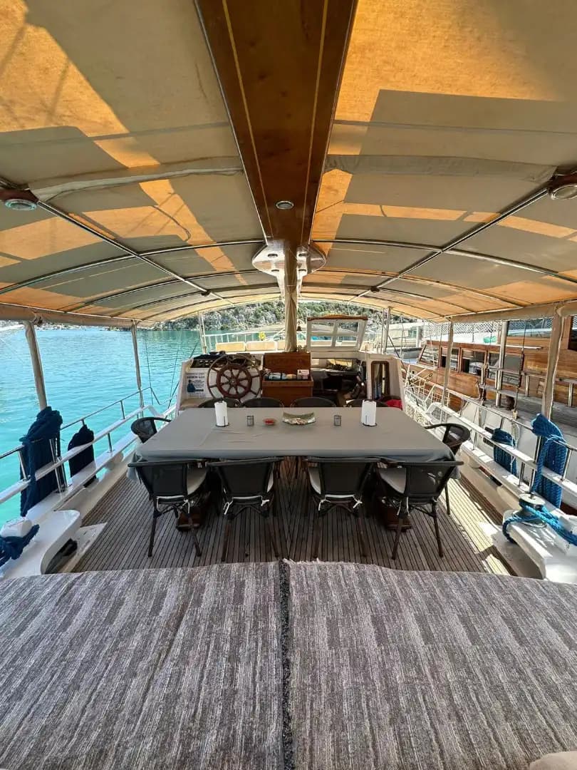 Vacaciones de Gulet de Lujo en Kaş – Aventura Naval para 12 20