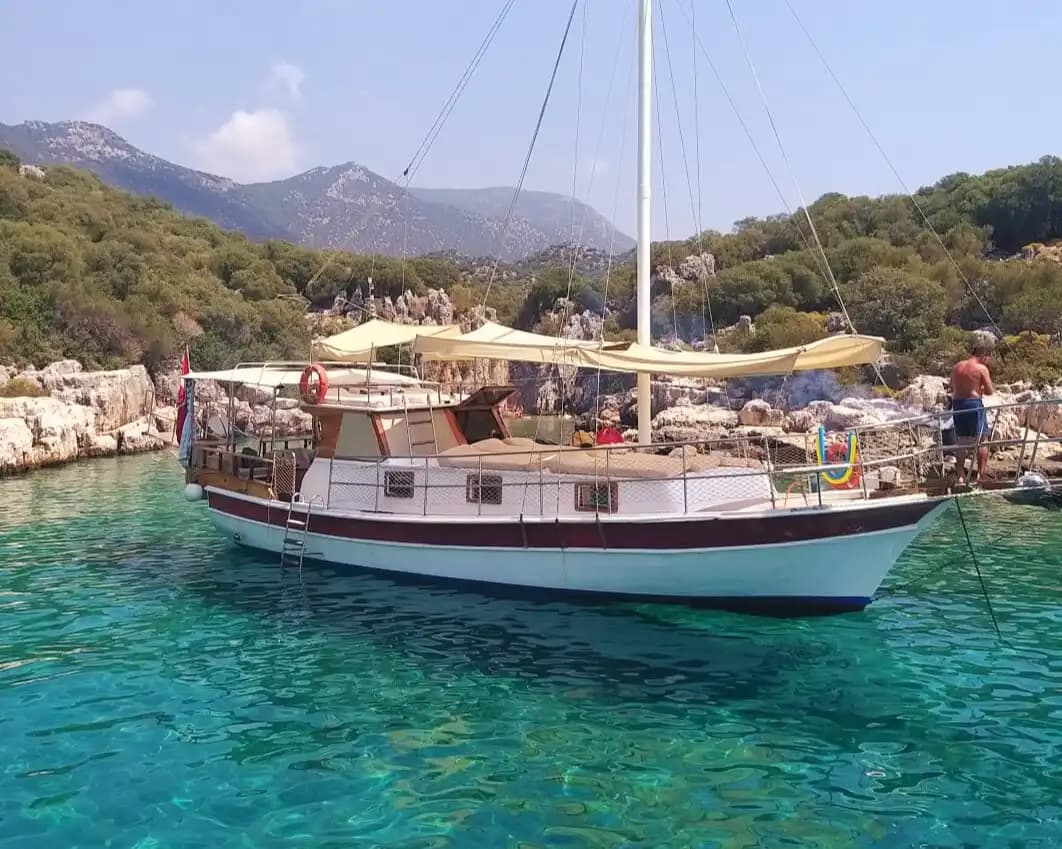Küçük Gruplar İçin Kaş’ta Özel Günlük Tekne Deneyimi
