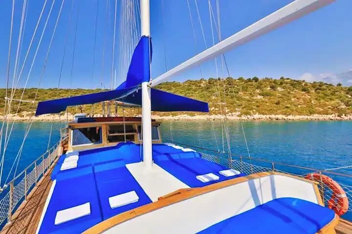 Luxus & Komfort: Guletcharter in Kaş 4