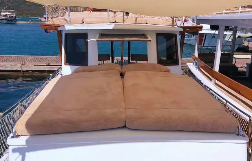 Feel de Freedom of de Sea! Privé 8-Persoon Jachtverhuur in Kekova 3