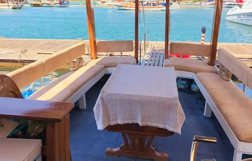 Feel de Freedom of de Sea! Privé 8-Persoon Jachtverhuur in Kekova 4